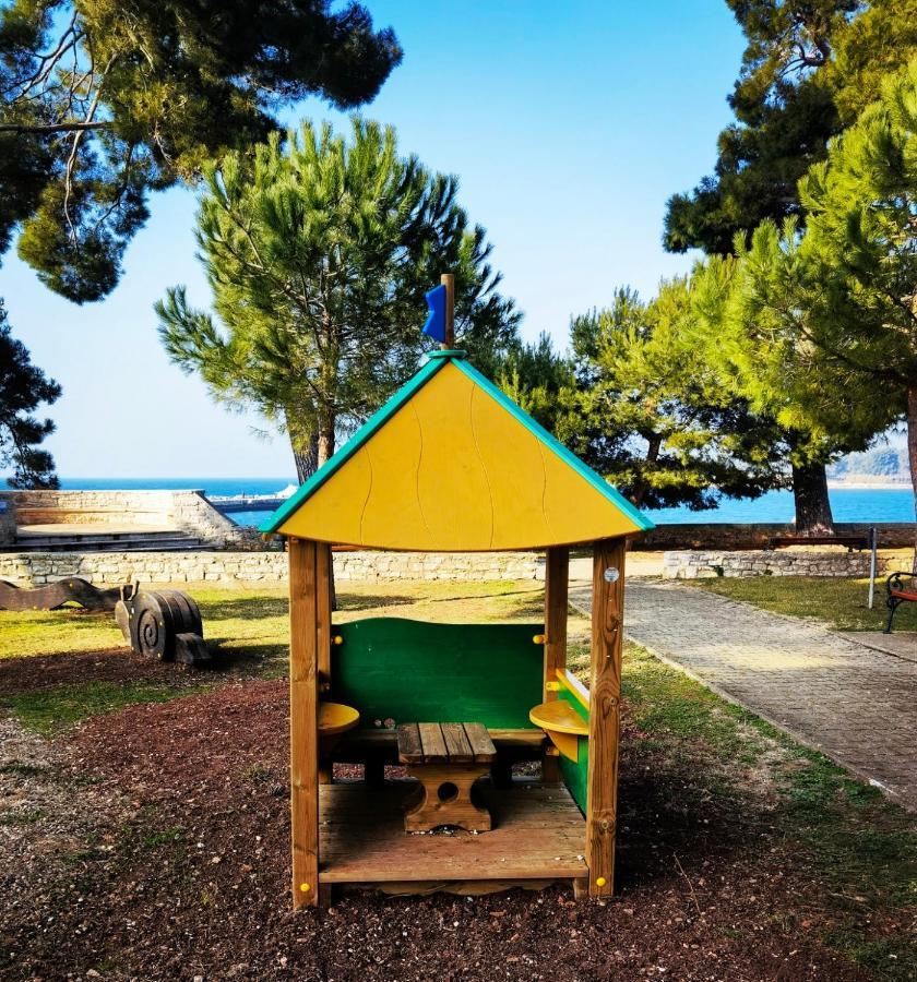 Aria Deluxe Superior 5 Star Apartment, Your Piece Of Heaven By The Sea & Park, With Sea & Park View Novigrad  Exterior photo